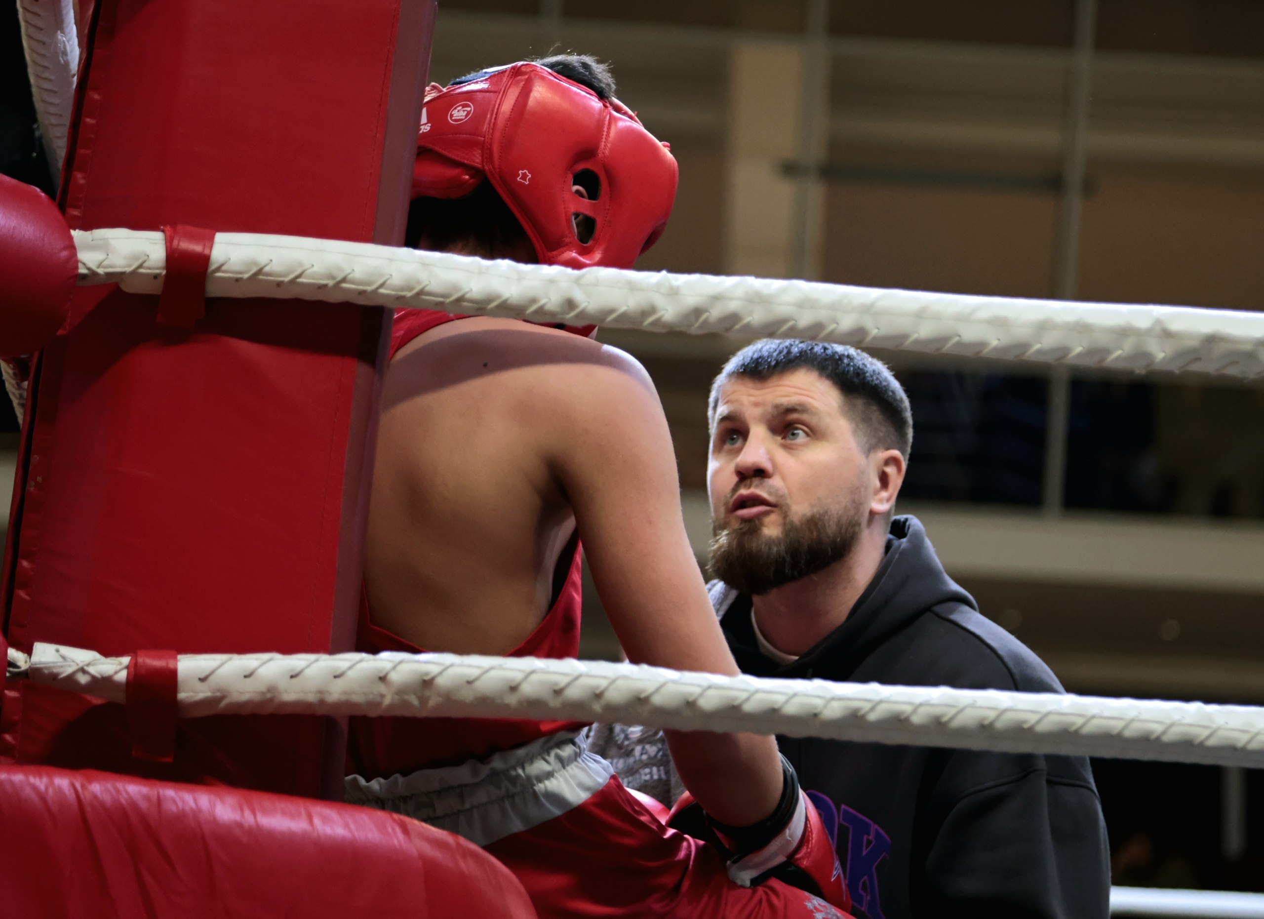 В Элисте стартовали поединки Первенства ЮФО по боксу среди юношей и девушек 13–14 лет В Элисте стартовали поединки Первенства ЮФО по боксу среди юношей и девушек 13–14 лет