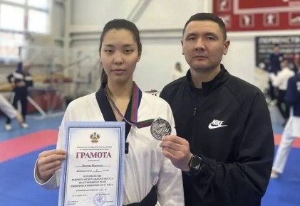 Серебро Первенства ЮФО у тхэквондистки из Калмыкии!