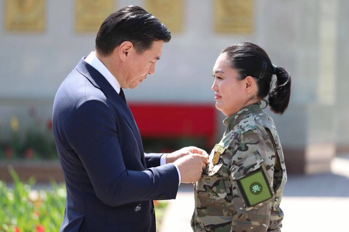 Анна Цивилева — о калмыцком «Ангеле», спасавшем жизни на передовой Анна Цивилева — о калмыцком «Ангеле», спасавшем жизни на передовой