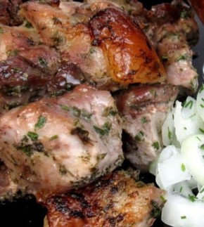 Шашлык дома: как приготовить мясо, не выходя из кухни