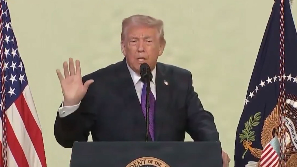 Сенаторы-демократы предлагают вернуть деньги от пошлин на товары из Индии