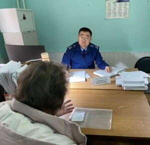 Прокурором г. Элисты проведен выездной прием граждан