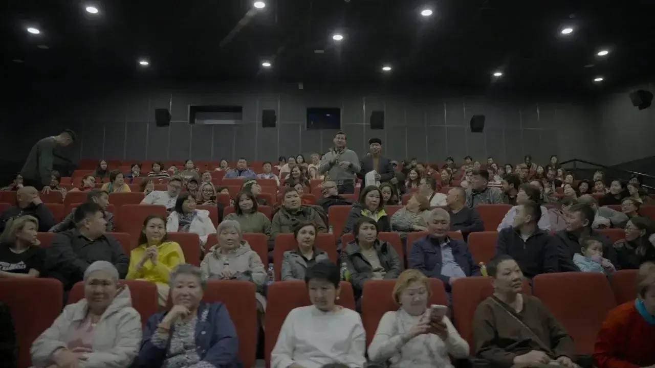 Бату Хасиков: Поздравляю нашего земляка, знаменитого актера театра и кино, кинорежиссера и продюсера Евгения Сангаджиева с выходом его новой режиссерской работы «Космическая собака Лида» Бату Хасиков: Поздравляю нашего земляка, знаменитого актера театра и кино, кинорежиссера и продюсера Евгения Сангаджиева с выходом его новой режиссерской работы «Космическая собака Лида»