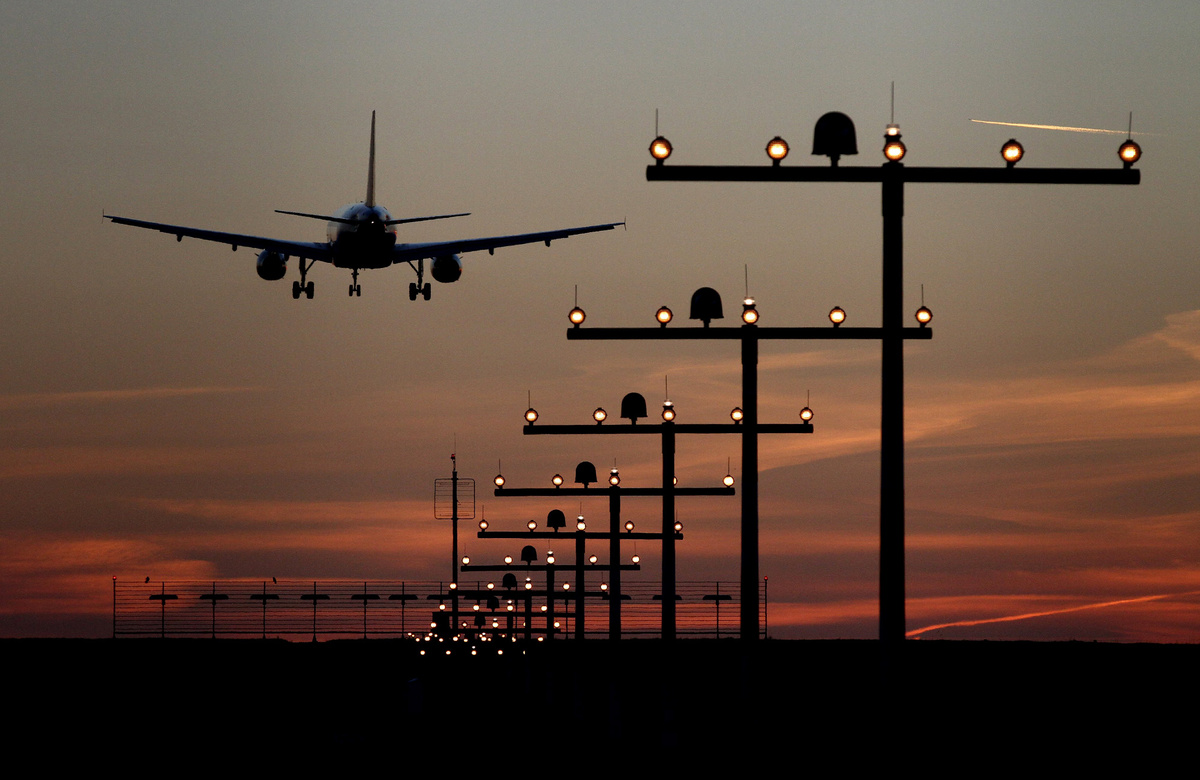 На вывоз россиян из Ближнего Востока потребуется до 10 дней