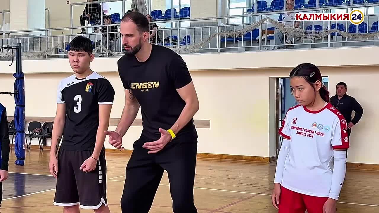 В Калмыкии прошел мастер-класс олимпийского чемпиона Александра Волкова