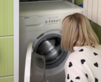 Как быстро починить стиральную машину: простой способ за одну минуту