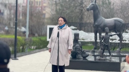 Сегодня в Элисте по-настоящему звучит поэзия