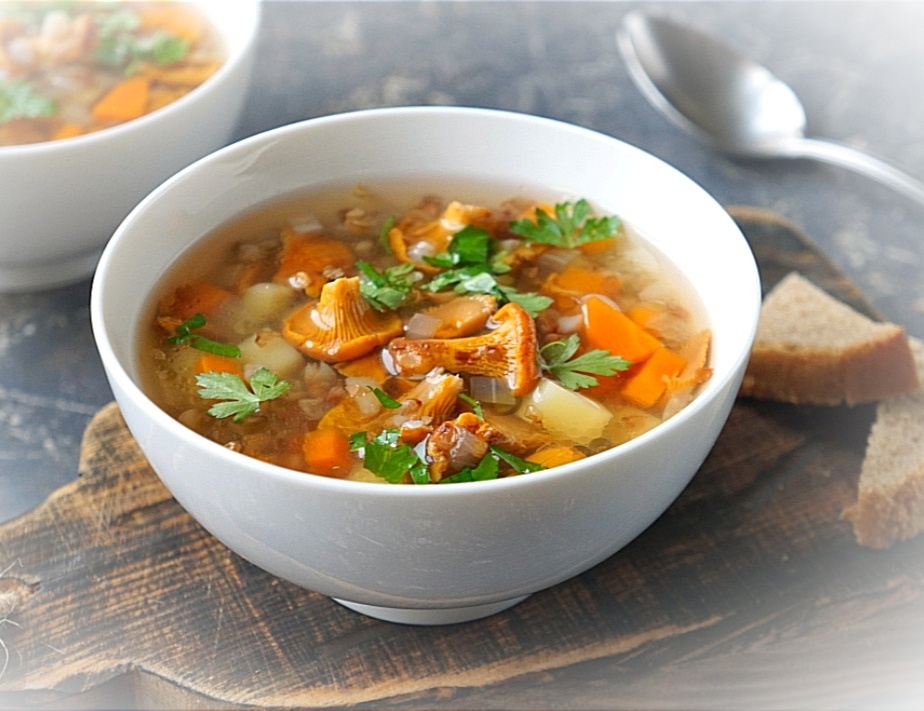 Постные угощения: как удивить вкусом гречневой похлебкой и борканиками