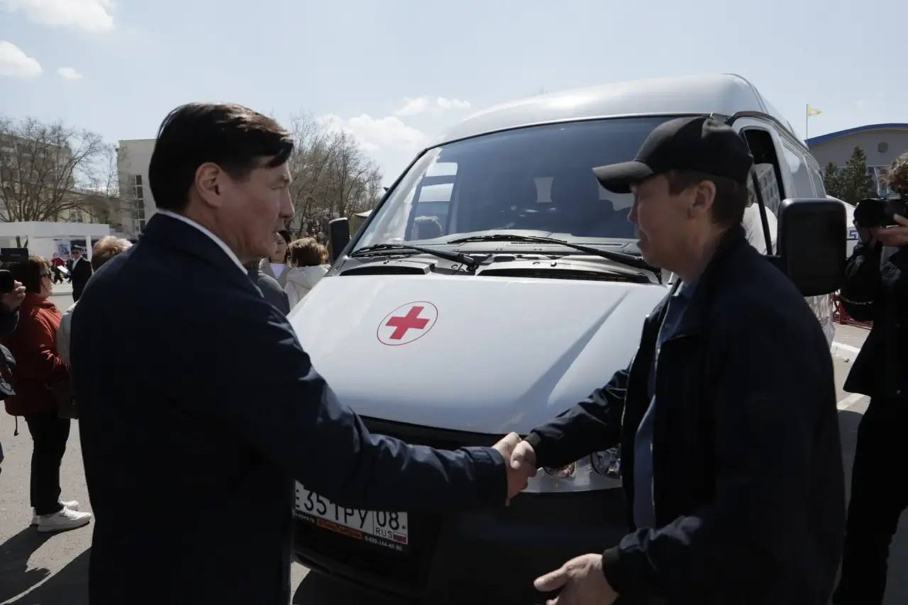 Бату Хасиков: Продолжаем реализовывать проекты для развития Калмыкии с нашим большим другом и надежным партнером – Каспийским трубопроводным консорциумом Бату Хасиков: Продолжаем реализовывать проекты для развития Калмыкии с нашим большим другом и надежным партнером – Каспийским трубопроводным консорциумом