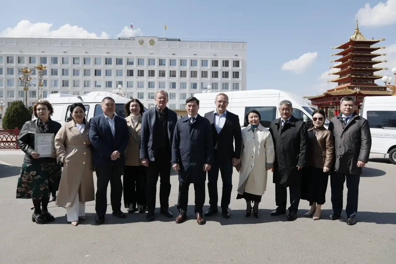 Бату Хасиков: Продолжаем реализовывать проекты для развития Калмыкии с нашим большим другом и надежным партнером – Каспийским трубопроводным консорциумом Бату Хасиков: Продолжаем реализовывать проекты для развития Калмыкии с нашим большим другом и надежным партнером – Каспийским трубопроводным консорциумом