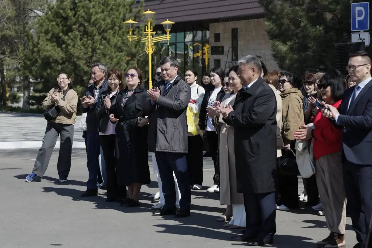 Бату Хасиков: Продолжаем реализовывать проекты для развития Калмыкии с нашим большим другом и надежным партнером – Каспийским трубопроводным консорциумом Бату Хасиков: Продолжаем реализовывать проекты для развития Калмыкии с нашим большим другом и надежным партнером – Каспийским трубопроводным консорциумом