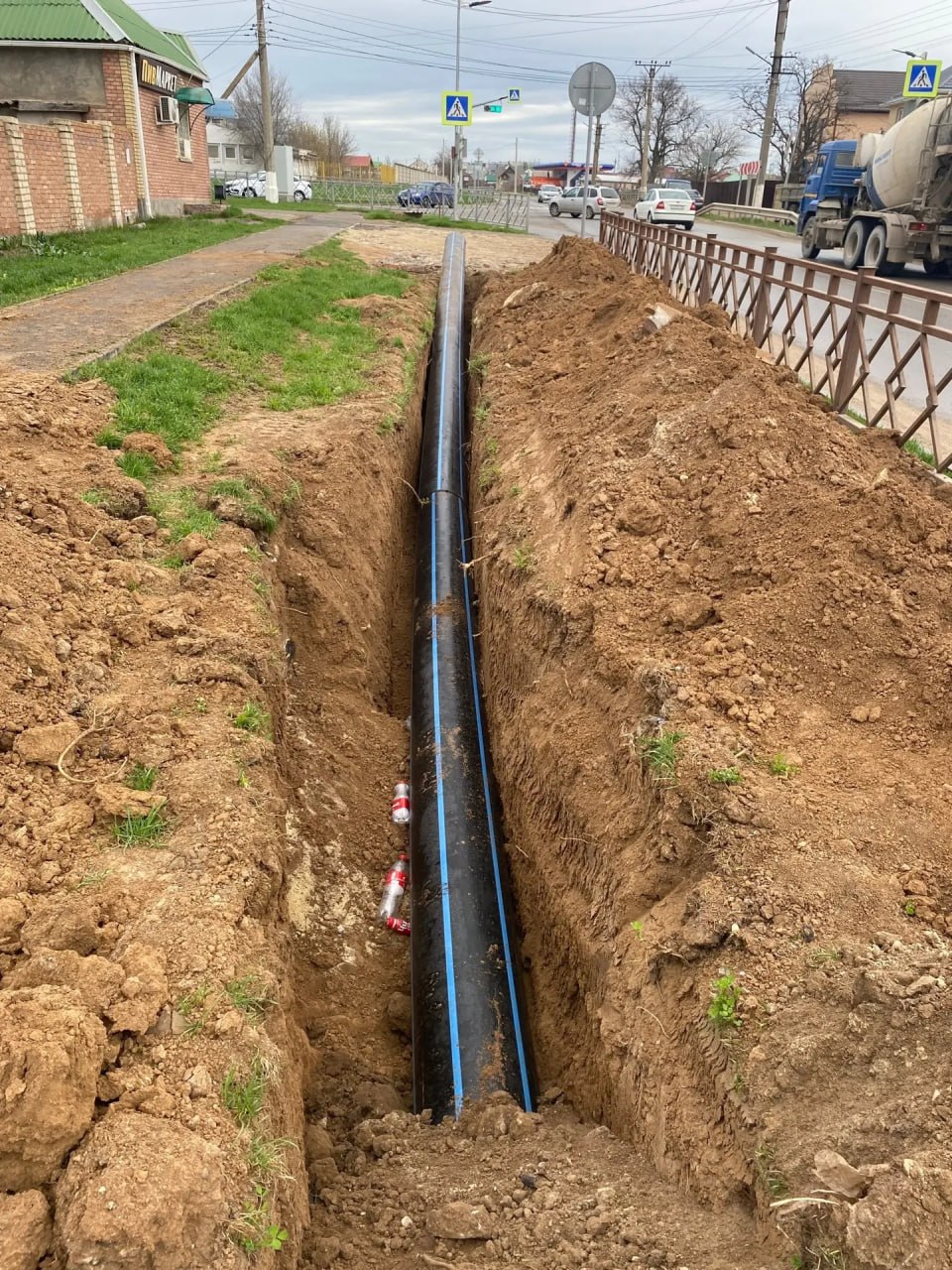 В рамках федерального проекта «Модернизация коммунальной инфраструктуры» национального проекта «Инфраструктура для жизни» проходит капитальный ремонт водопроводных сетей в Элисте по улице 28-й Армии В рамках федерального проекта «Модернизация коммунальной инфраструктуры» национального проекта «Инфраструктура для жизни» проходит капитальный ремонт водопроводных сетей в Элисте по улице 28-й Армии