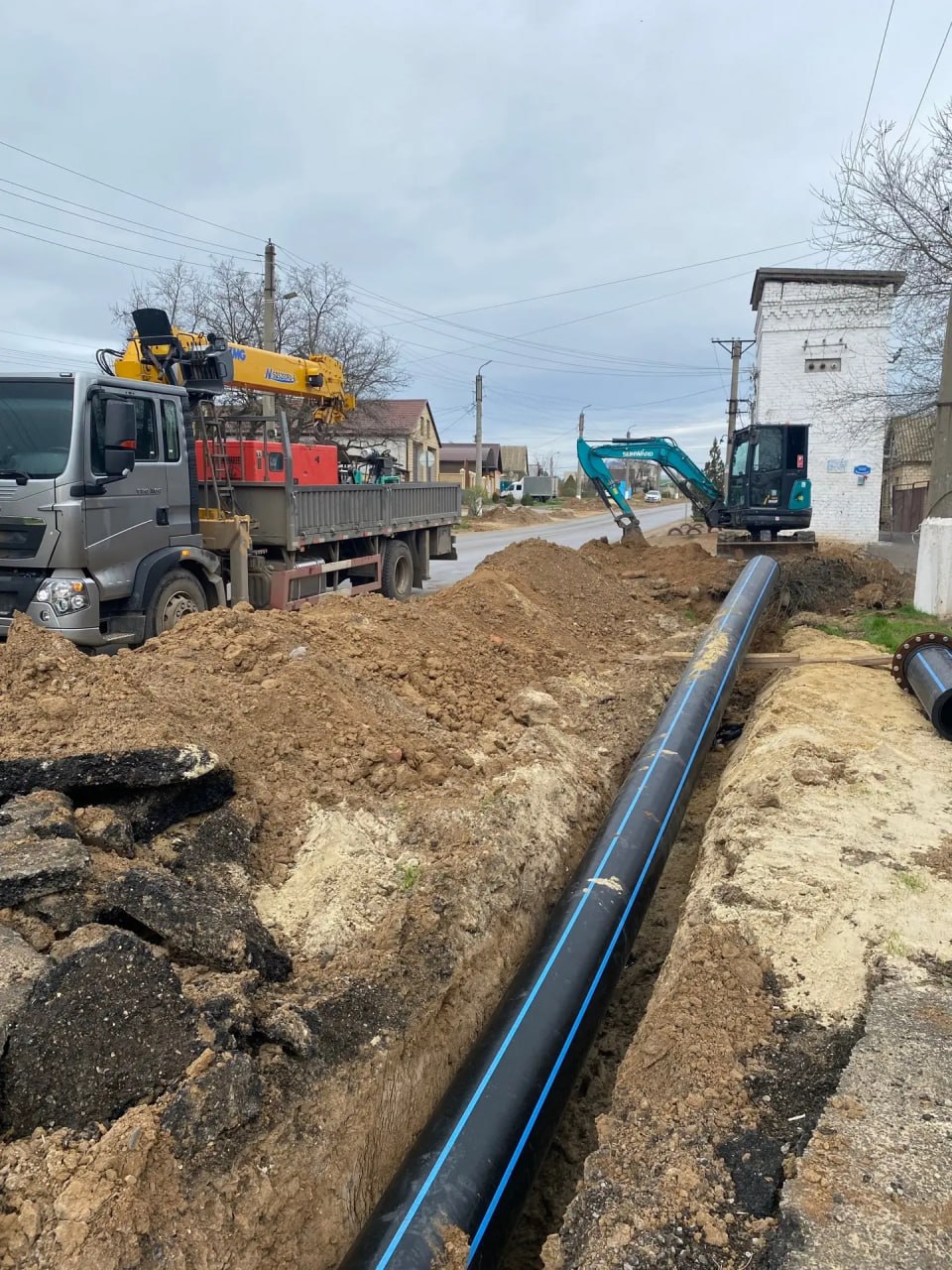 В рамках федерального проекта «Модернизация коммунальной инфраструктуры» национального проекта «Инфраструктура для жизни» проходит капитальный ремонт водопроводных сетей в Элисте по улице 28-й Армии В рамках федерального проекта «Модернизация коммунальной инфраструктуры» национального проекта «Инфраструктура для жизни» проходит капитальный ремонт водопроводных сетей в Элисте по улице 28-й Армии