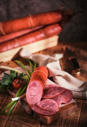 Лучшие колбасы для салатов: как выбрать качественный ингредиент