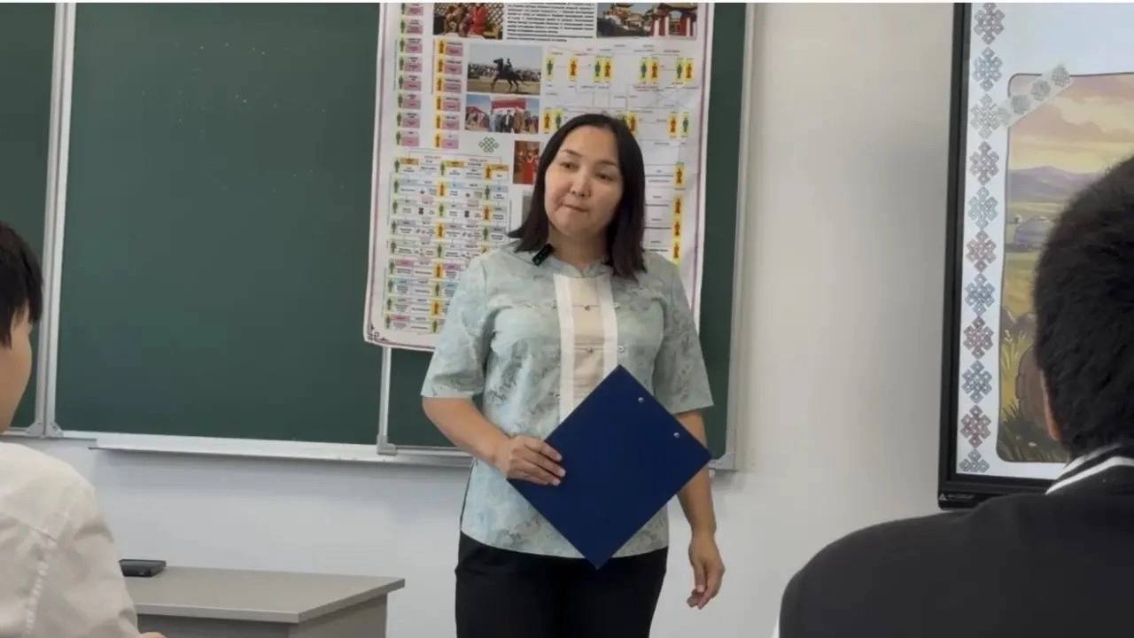 В школе №21 Элисты уроки калмыцкого языка проходят с использованием искусственного интеллекта В школе №21 Элисты уроки калмыцкого языка проходят с использованием искусственного интеллекта