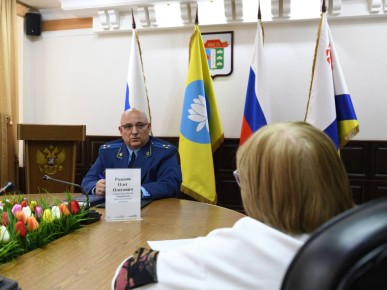 В Администрации города Элисты состоялся прием граждан по вопросам экологии и охраны окружающей среды