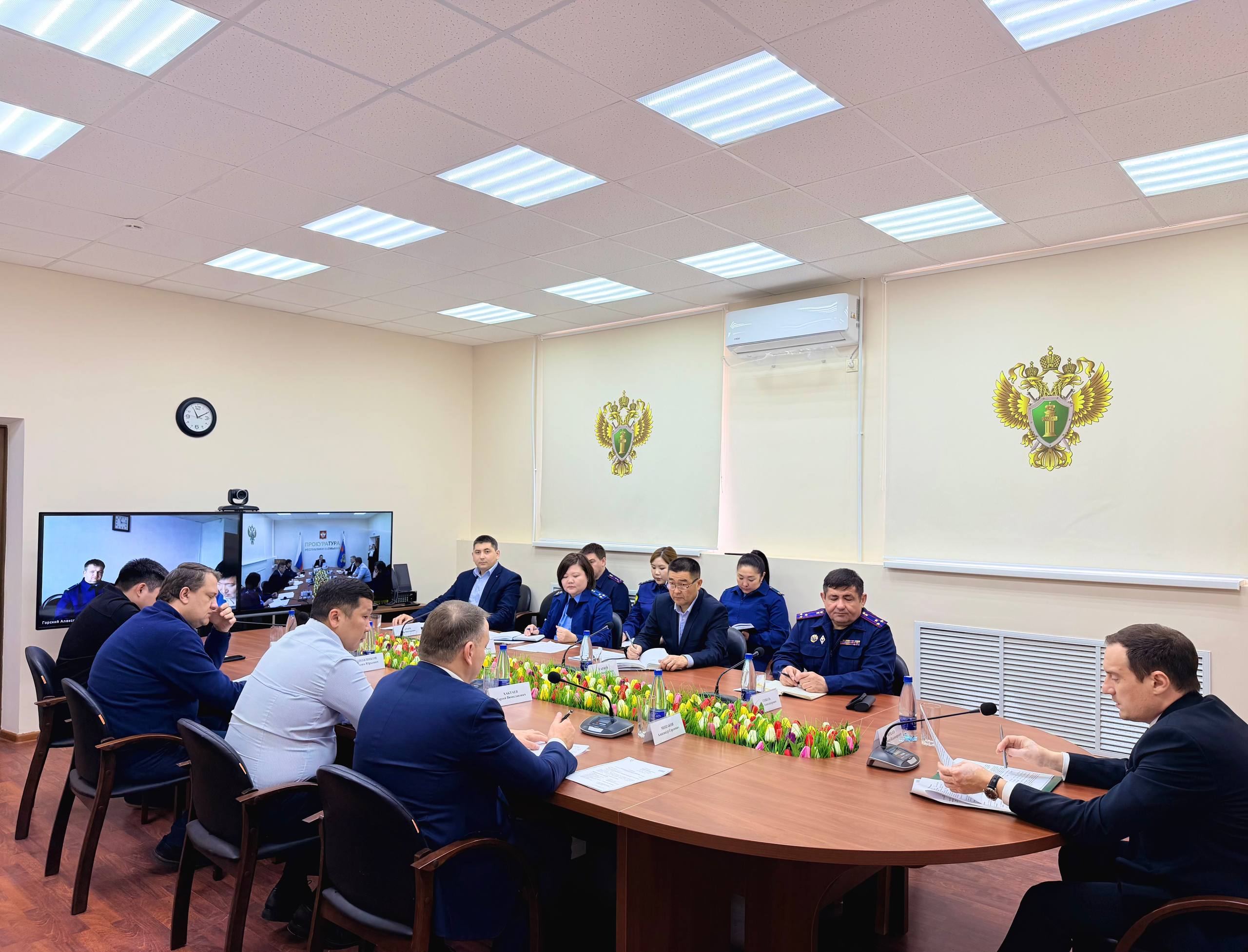 В прокуратуре республики в рамках работы межведомственной рабочей группы обсудили актуальные проблемы в сфере расселения аварийного жилищного фонда В прокуратуре республики в рамках работы межведомственной рабочей группы обсудили актуальные проблемы в сфере расселения аварийного жилищного фонда