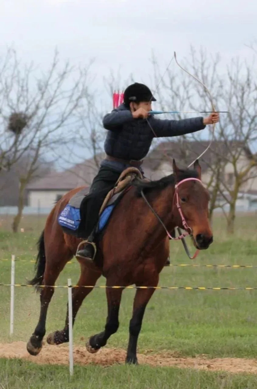 11–12 апреля в г. Ессентуки прошли открытые соревнования по конной стрельбе из лука в маршрутах «Рэйд» и «Башня» 11–12 апреля в г. Ессентуки прошли открытые соревнования по конной стрельбе из лука в маршрутах «Рэйд» и «Башня»