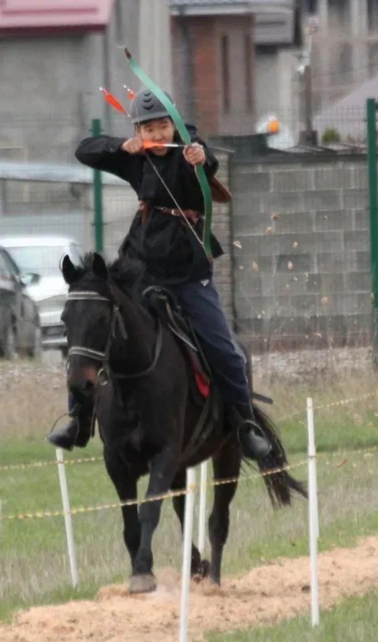 11–12 апреля в г. Ессентуки прошли открытые соревнования по конной стрельбе из лука в маршрутах «Рэйд» и «Башня» 11–12 апреля в г. Ессентуки прошли открытые соревнования по конной стрельбе из лука в маршрутах «Рэйд» и «Башня»
