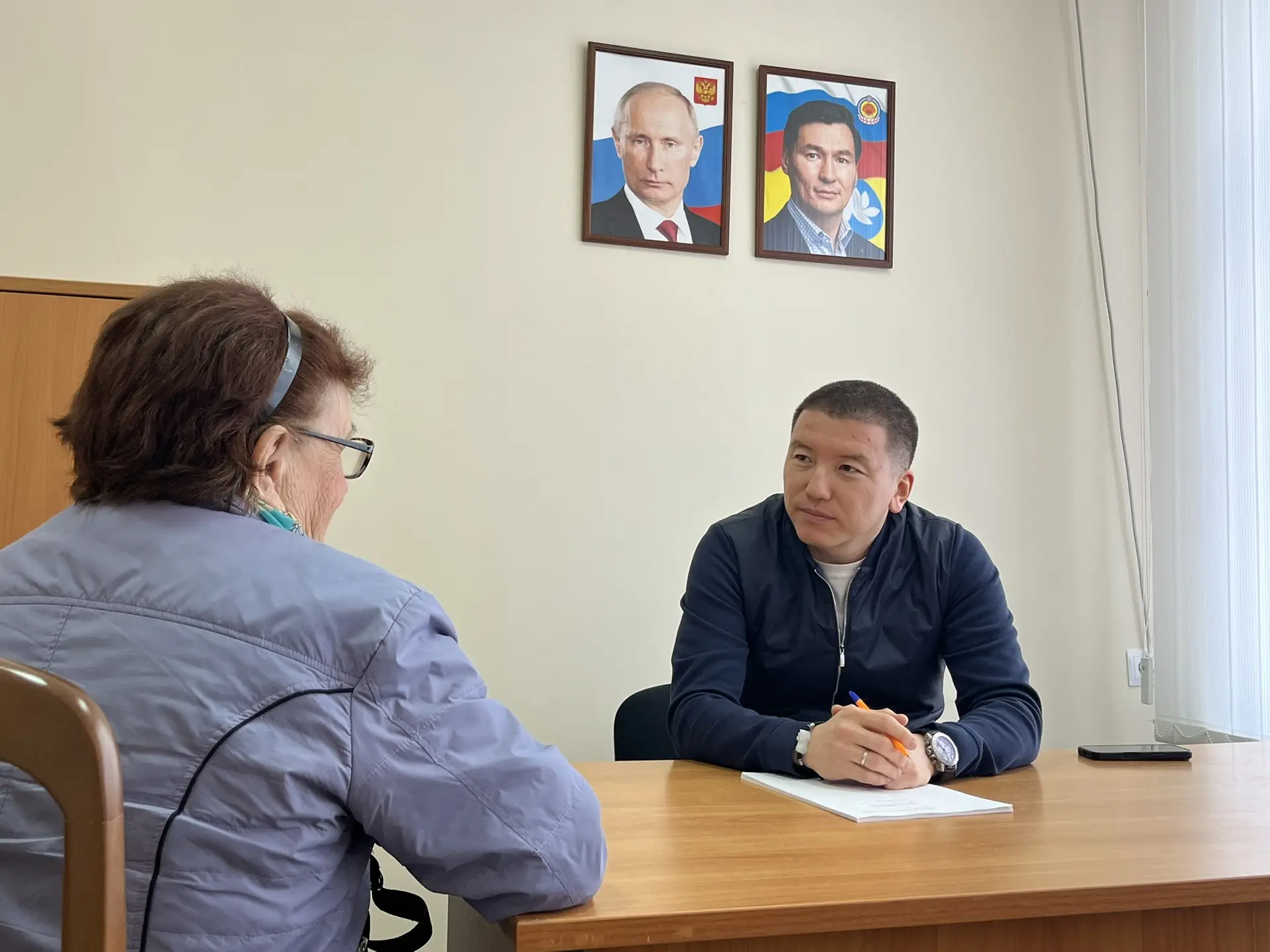 #ОбратнаяСвязь. В рамках реализации поручения Главы Бату Хасикова по усилению обратной связи с населением, депутаты #ЭГС продолжают проводить регулярные личные приемы граждан