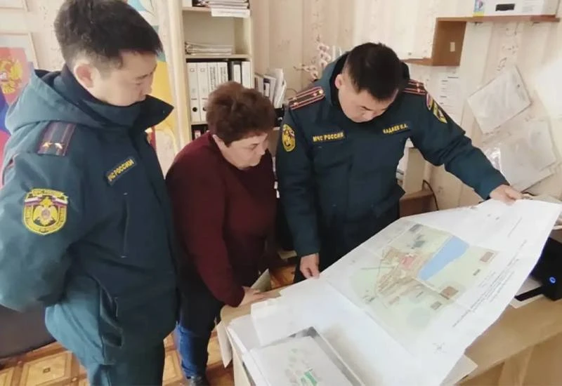 На особом контроле: В Калмыкии проверили готовность районов к пожароопасному сезону На особом контроле: В Калмыкии проверили готовность районов к пожароопасному сезону