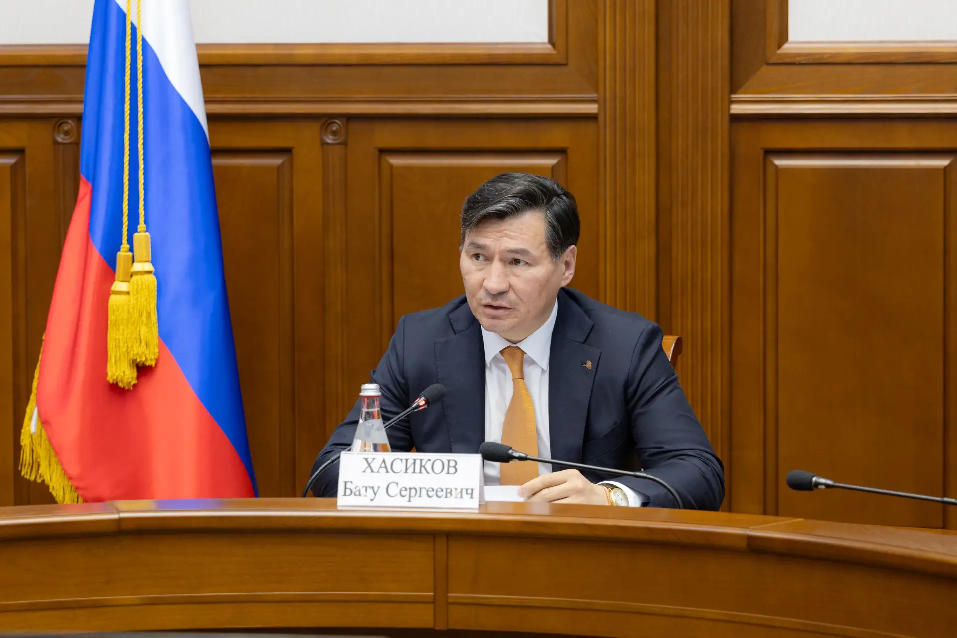 Бату Хасиков: Провел рабочее совещание по строительству социальных и инфраструктурных объектов в Калмыкии Бату Хасиков: Провел рабочее совещание по строительству социальных и инфраструктурных объектов в Калмыкии