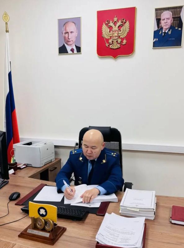 Прокуратура Лаганского района утвердила обвинительное заключение в отношении директора автошколы по делам о коммерческом подкупе и подделке документов