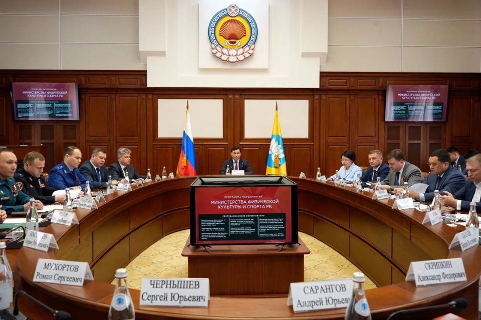 Бату Хасиков: Провели рабочее совещание по подготовке к 81-й годовщине Дня Победы и Дням культуры Индии в Калмыкии Бату Хасиков: Провели рабочее совещание по подготовке к 81-й годовщине Дня Победы и Дням культуры Индии в Калмыкии