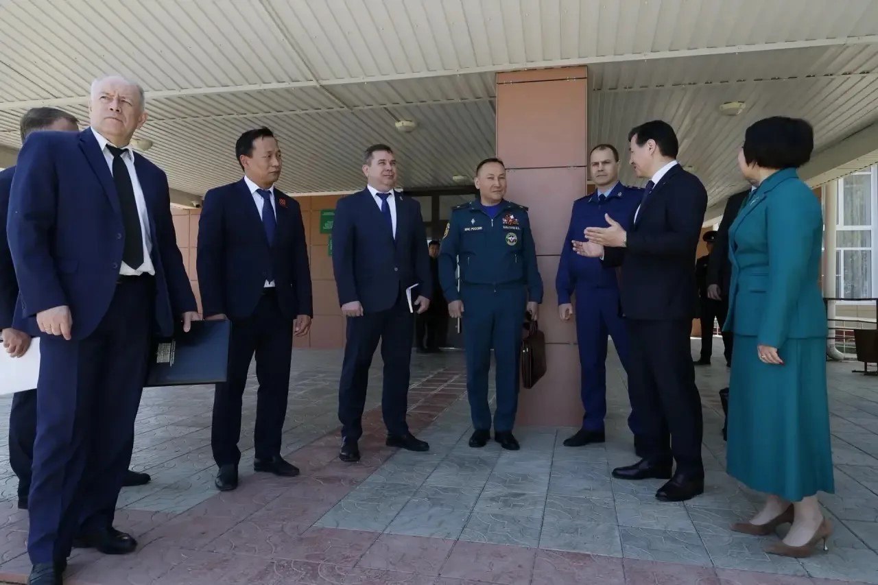 Под руководством Главы Калмыкии прошло выездное заседание Антитеррористической комиссии республики Под руководством Главы Калмыкии прошло выездное заседание Антитеррористической комиссии республики