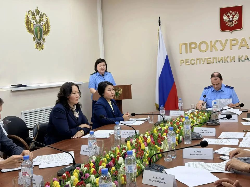 В прокуратуре РК прошли совещания по вопросам водоснабжения и защите прав предпринимателей В прокуратуре РК прошли совещания по вопросам водоснабжения и защите прав предпринимателей