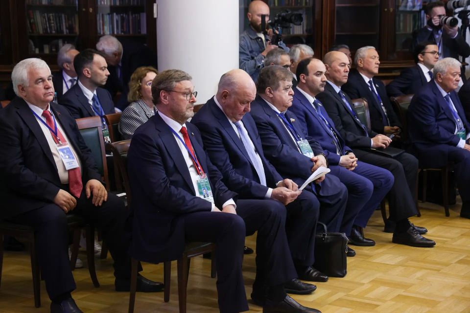 Валентина Матвиенко провела в Санкт-Петербурге заседание Совета МПА СНГ Валентина Матвиенко провела в Санкт-Петербурге заседание Совета МПА СНГ