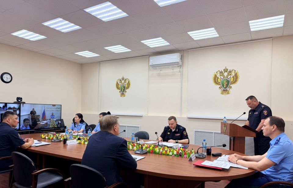 Сегодня, 22 мая 2026 года под председательством прокурора Республики Калмыкия Виталия Семенченко состоялось координационное совещание по вопросам эффективности деятельности правоохранительных органов по раскрытию... Сегодня, 22 мая 2026 года под председательством прокурора Республики Калмыкия Виталия Семенченко состоялось координационное совещание по вопросам эффективности деятельности правоохранительных органов по раскрытию...