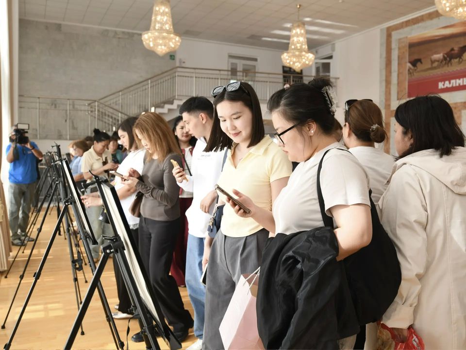 Лики бессмертных героев оживают в интерактивной выставке «Единство ради Победы» Лики бессмертных героев оживают в интерактивной выставке «Единство ради Победы»
