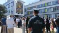 Безопасный «Последний звонок»: сотрудники МЧС России обеспечивают пожарную безопасность на торжественных линейках