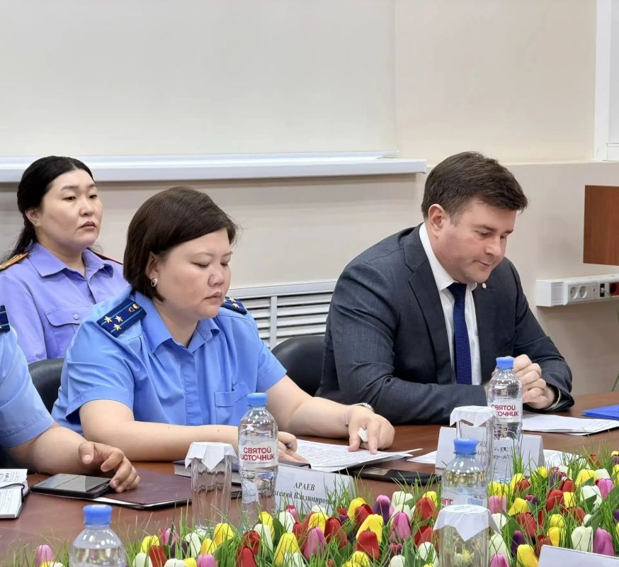 26 мая 2026 года председатель Избирательной комиссии Республики Калмыкия Бембя Чужаев принял участие в заседании межведомственной рабочей группы по вопросам соблюдения законодательства о выборах под председательством... 26 мая 2026 года председатель Избирательной комиссии Республики Калмыкия Бембя Чужаев принял участие в заседании межведомственной рабочей группы по вопросам соблюдения законодательства о выборах под председательством...