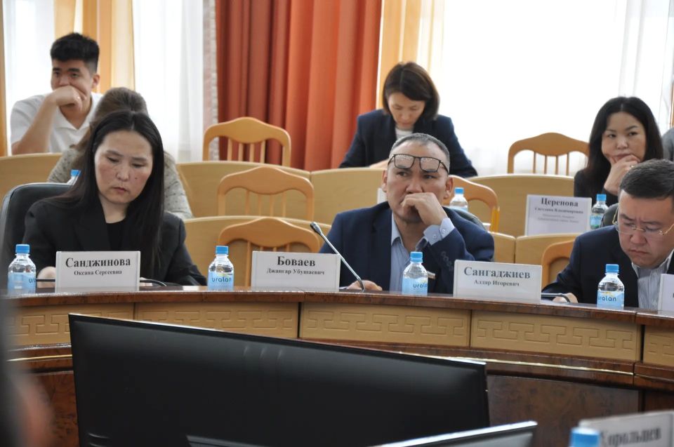 Внесены поправки в перечень наказов, а также в Генеральный план и Правила землепользования и застройки Внесены поправки в перечень наказов, а также в Генеральный план и Правила землепользования и застройки