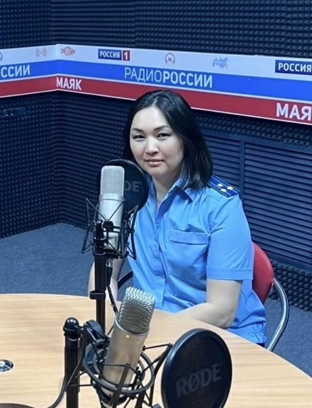 Сегодня, в Международный день защиты детей, в эфире радиопередачи «Актуальное интервью» старший помощник прокурора республики по надзору за исполнением законодательства о несовершеннолетних Эльза Батырова расскажет о...