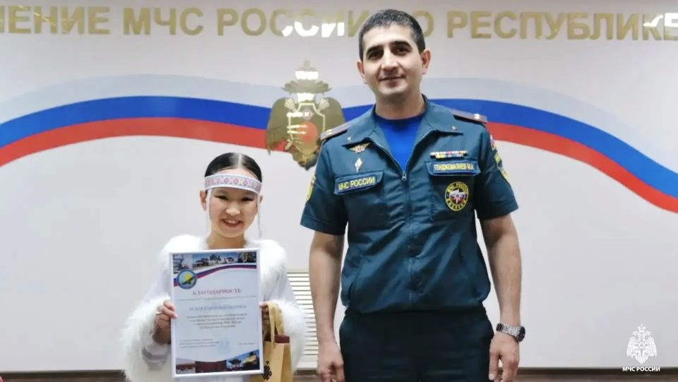Детство под защитой: в МЧС Калмыкии подарили детям настоящий праздник Детство под защитой: в МЧС Калмыкии подарили детям настоящий праздник