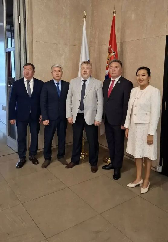 Калмыцкая культура на мировой арене: Диана Босхомджиева выступила на фестивале в Сербии Калмыцкая культура на мировой арене: Диана Босхомджиева выступила на фестивале в Сербии