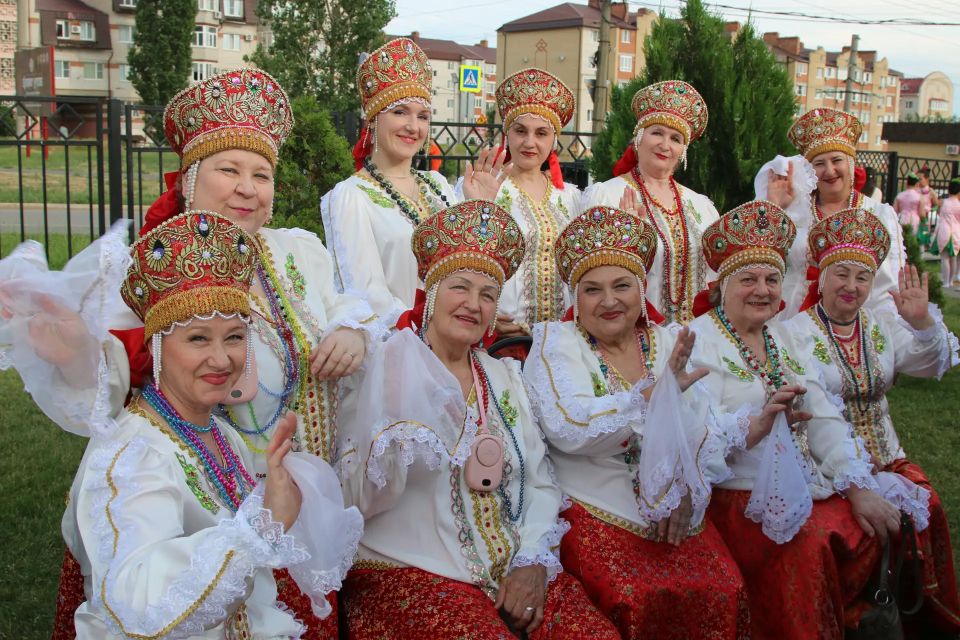 Полицейские Калмыкии обеспечивают охрану общественного порядка на мероприятиях, посвященных празднованию Дня России Полицейские Калмыкии обеспечивают охрану общественного порядка на мероприятиях, посвященных празднованию Дня России