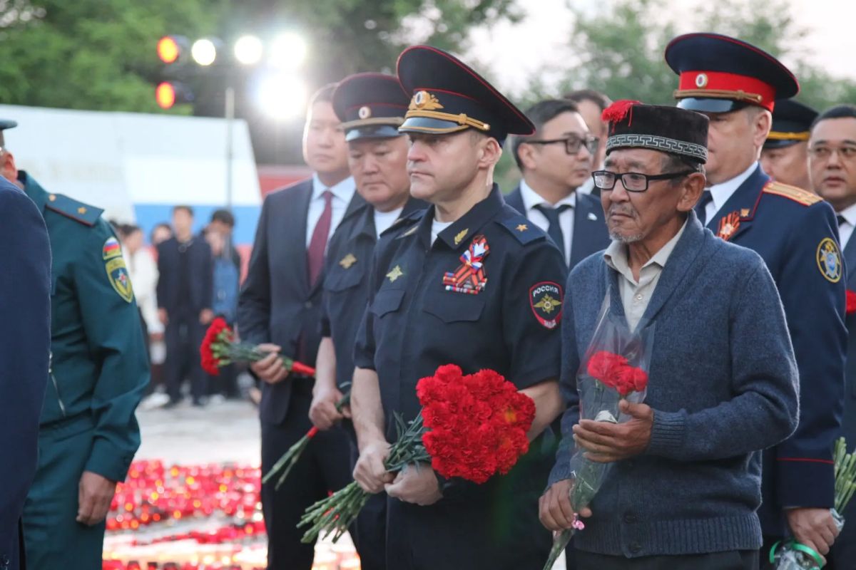 «Наше дело правое. Враг будет разбит «Наше дело правое. Враг будет разбит