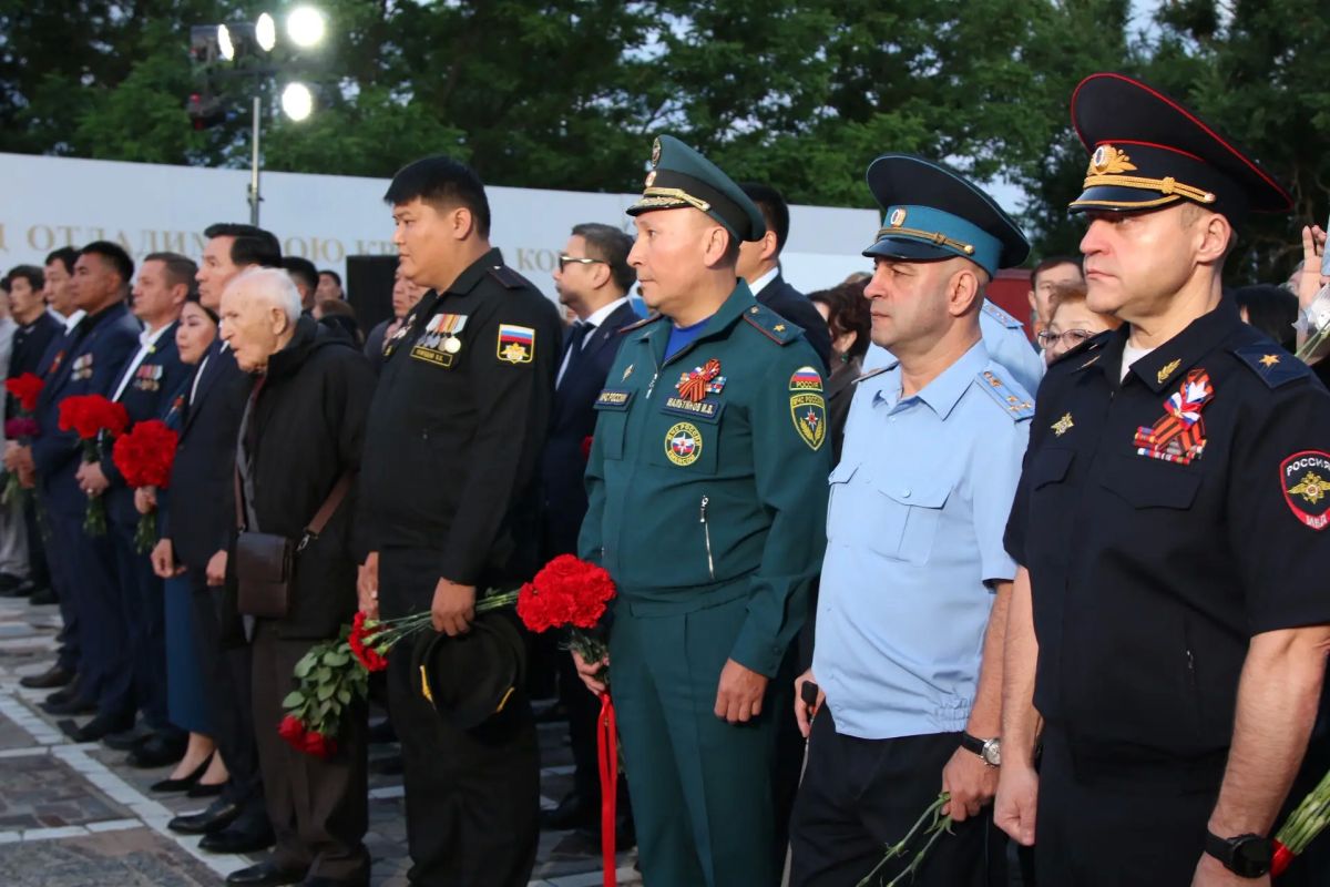 «Наше дело правое. Враг будет разбит «Наше дело правое. Враг будет разбит