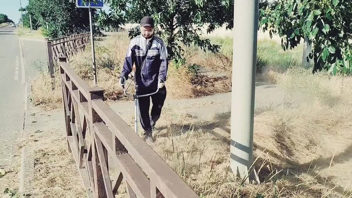 В Элисте проходят субботники в преддверии Дня Республики Калмыкия
