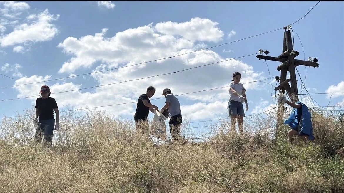 Сегодня в Лагани завершился экологический марафон, приуроченный ко Дню Республики Калмыкия Сегодня в Лагани завершился экологический марафон, приуроченный ко Дню Республики Калмыкия