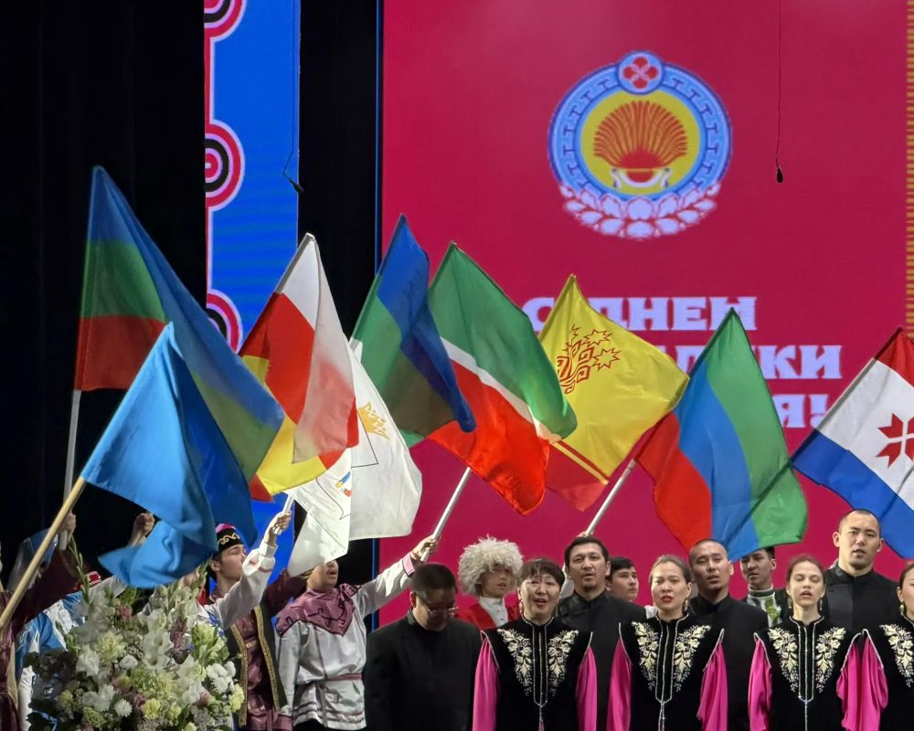 В преддверии празднования Дня Республики государственному советнику юстиции 2 класса Владимиру Бадмаевичу Шипиеву присвоено звание «Почетный гражданин Республики Калмыкия» В преддверии празднования Дня Республики государственному советнику юстиции 2 класса Владимиру Бадмаевичу Шипиеву присвоено звание «Почетный гражданин Республики Калмыкия»