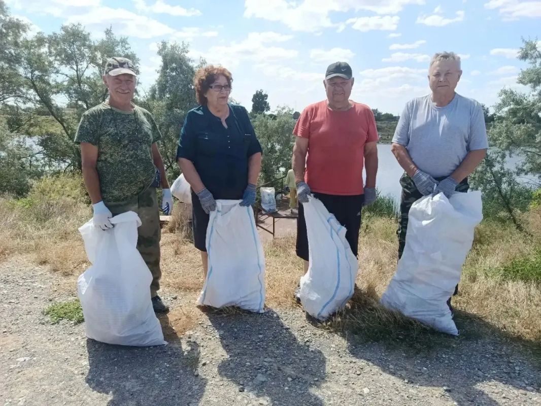 Каспийское лесничество присоединилось к Всероссийской акции «Вода России» Каспийское лесничество присоединилось к Всероссийской акции «Вода России»