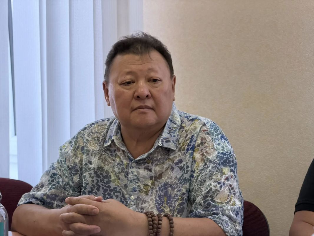 Под председательством Михаила Кокаева состоялось заседание комитета Народного Хурала Калмыкии по аграрным вопросам, природопользованию и развитию аридных территорий Под председательством Михаила Кокаева состоялось заседание комитета Народного Хурала Калмыкии по аграрным вопросам, природопользованию и развитию аридных территорий