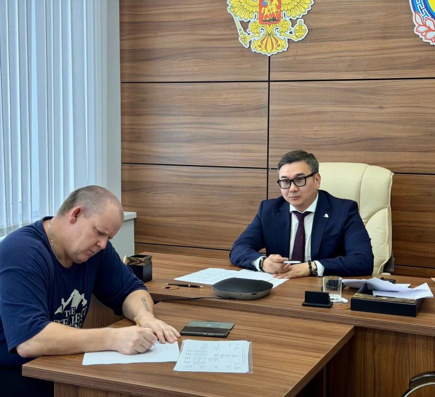 В Калмыкии продолжают развивать пауэрлифтинг в районах республики В Калмыкии продолжают развивать пауэрлифтинг в районах республики