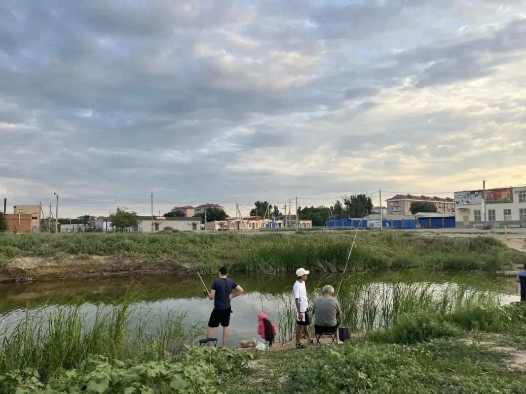 В Лаганском районе сегодня — главный праздник для всех, кто связан с морем и рыбной ловлей В Лаганском районе сегодня — главный праздник для всех, кто связан с морем и рыбной ловлей