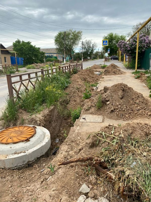 Капитальный ремонт водопровода на ул. Чернышевского в Элисте близится к завершению Капитальный ремонт водопровода на ул. Чернышевского в Элисте близится к завершению